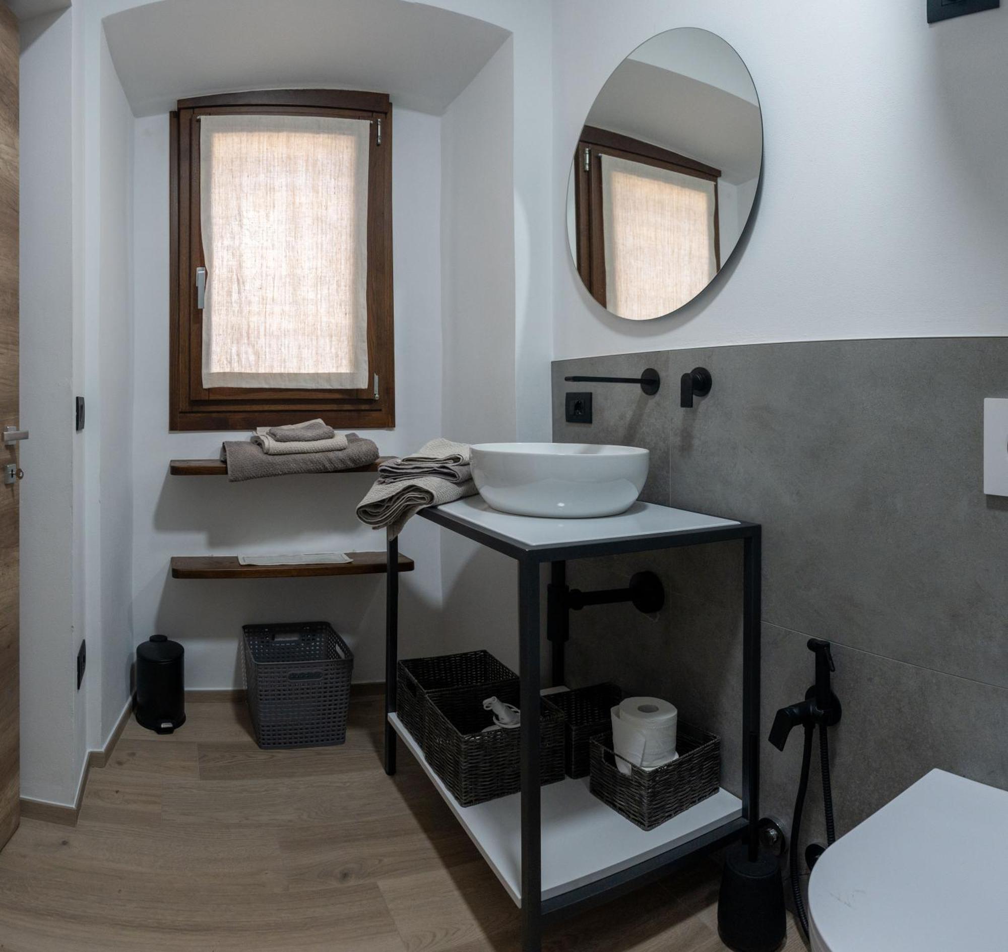 Apartment Ottavio's House, 10min From Maggiore